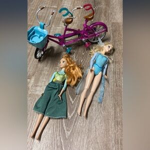 Disney Frozen Anna and Elsa's Musical Bicycle playset.